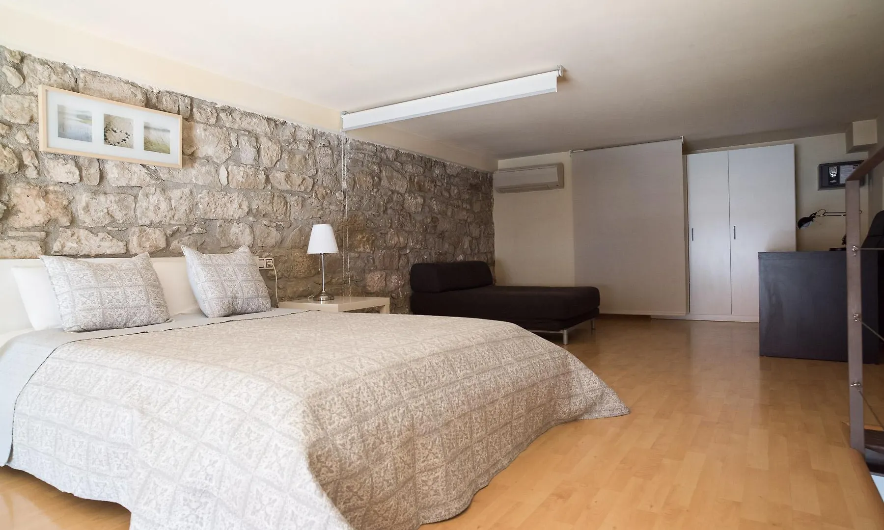 Urbi Apartments Manresa Spain